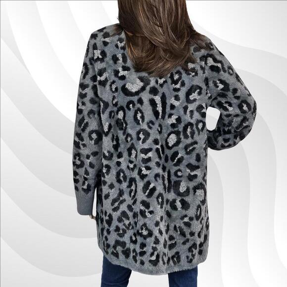 2/$50 NWT Evolution by Cyrus Slate Cheetah Cardigan Size L | Cozy Layers - Picture 2 of 6